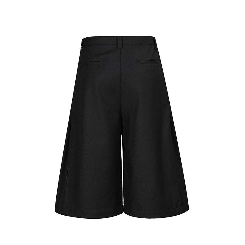 Pleated Baggy Shorts