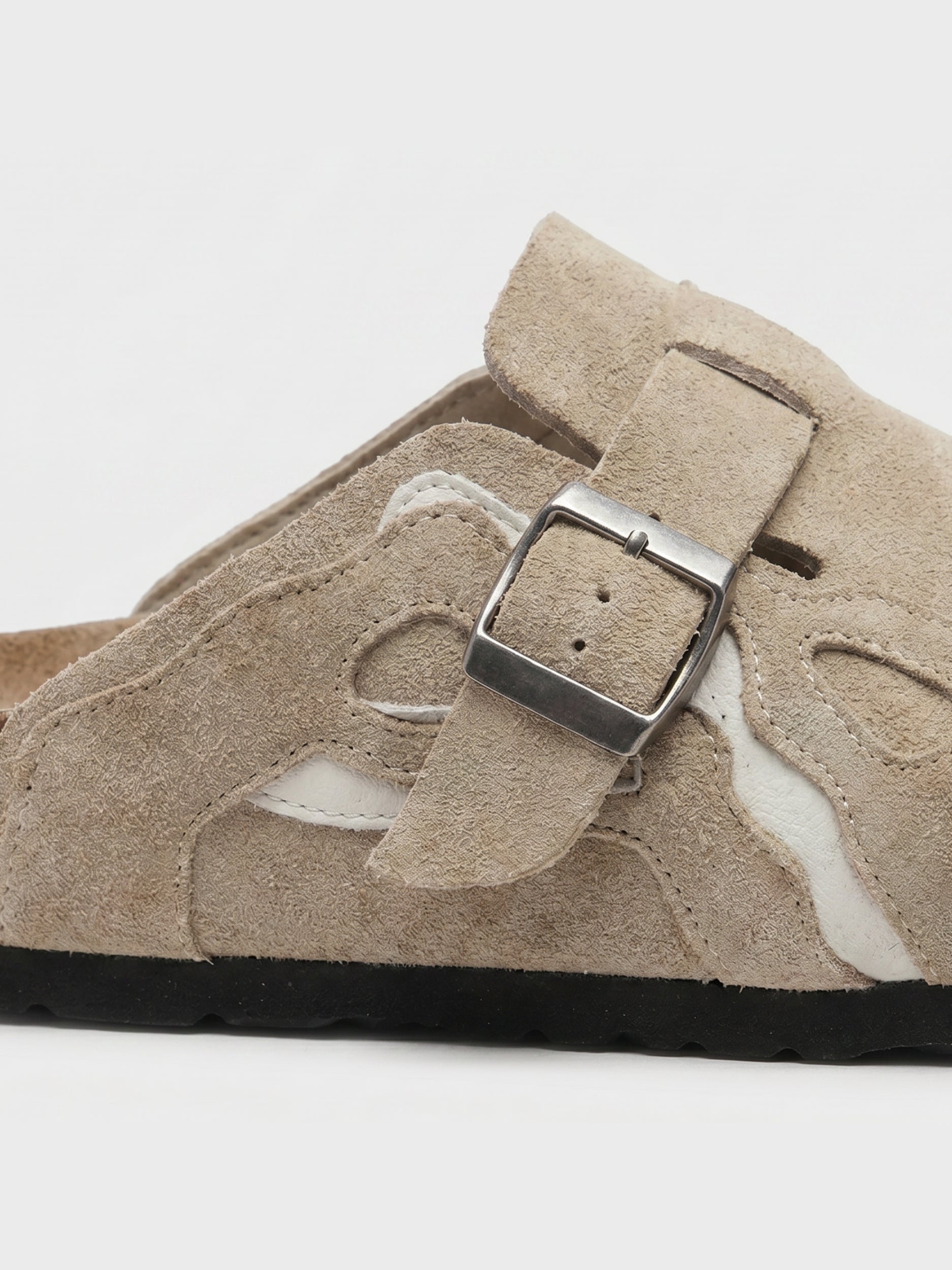 Wavey Clogs - Beige