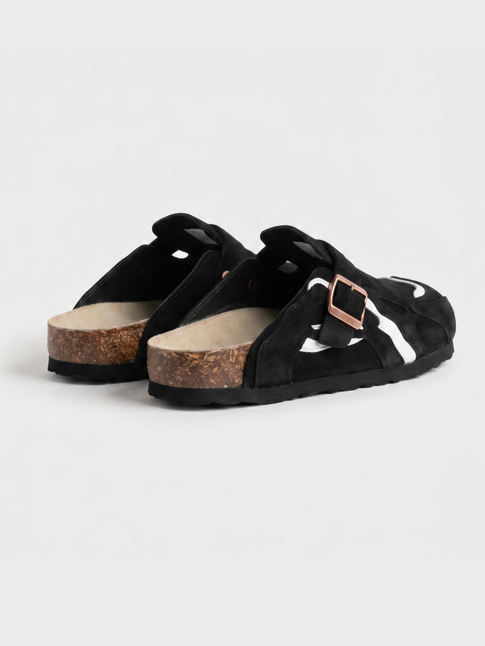 Wavey Clogs - Black