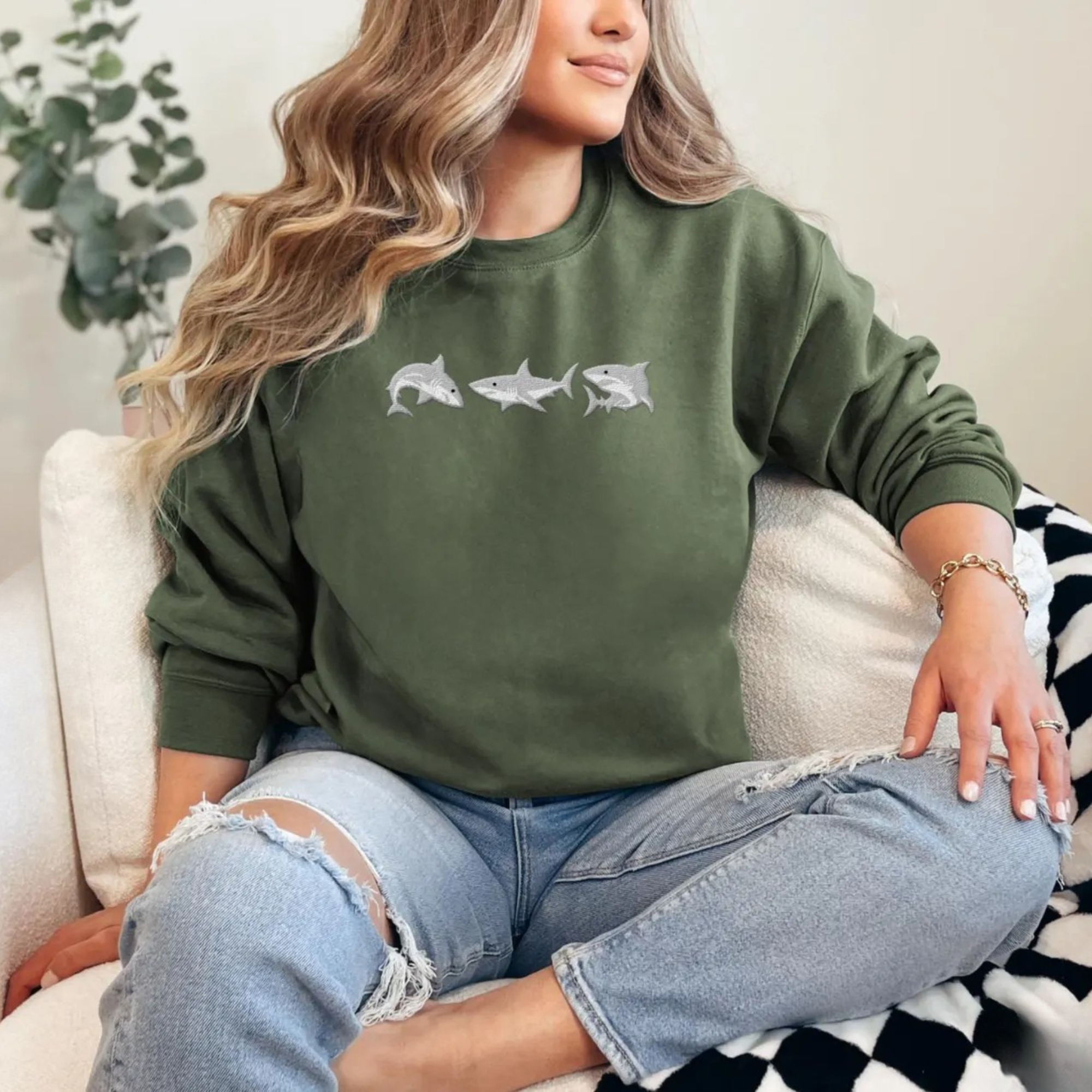 Shark Sweater V4