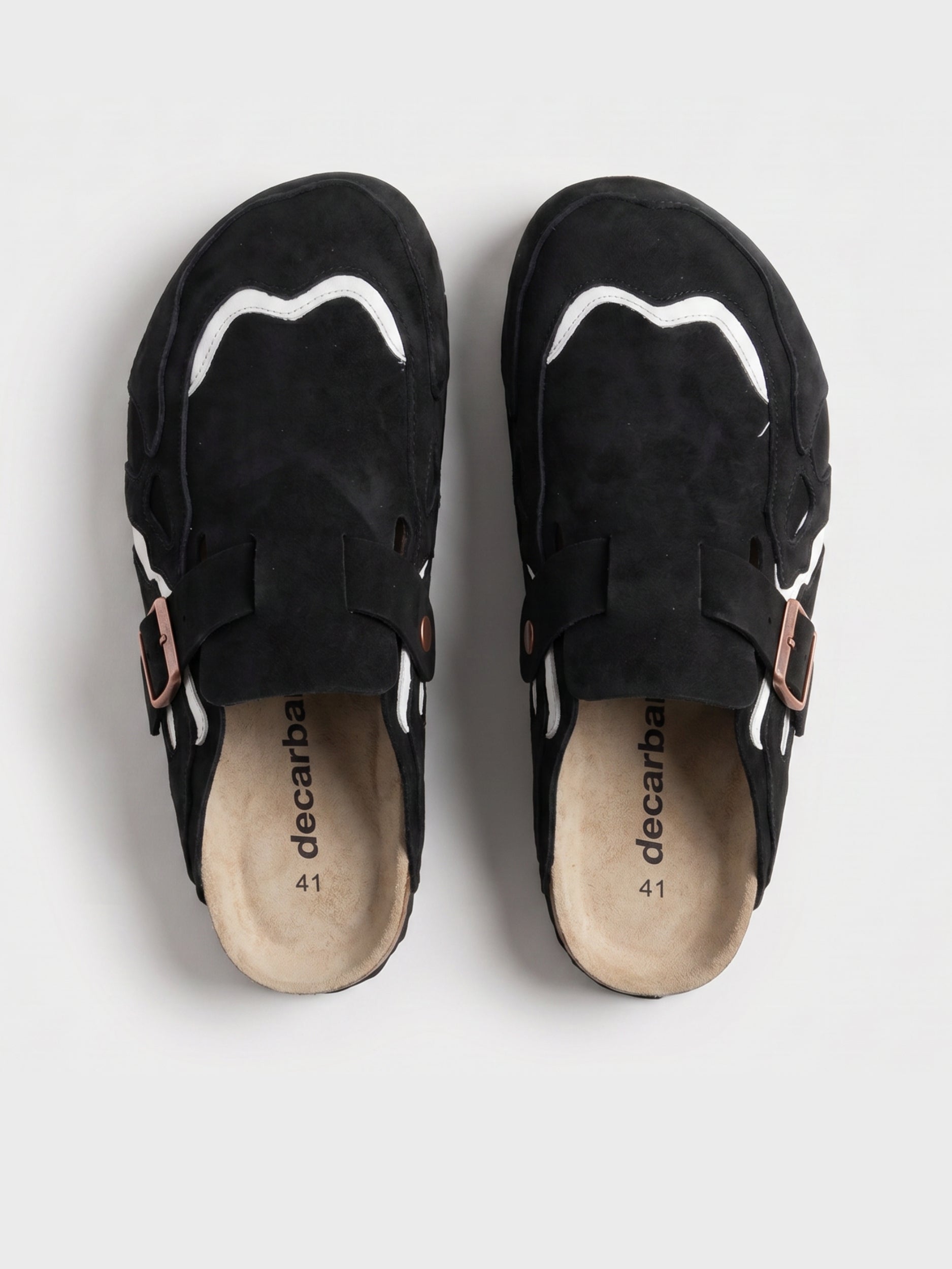 Wavey Clogs - Black
