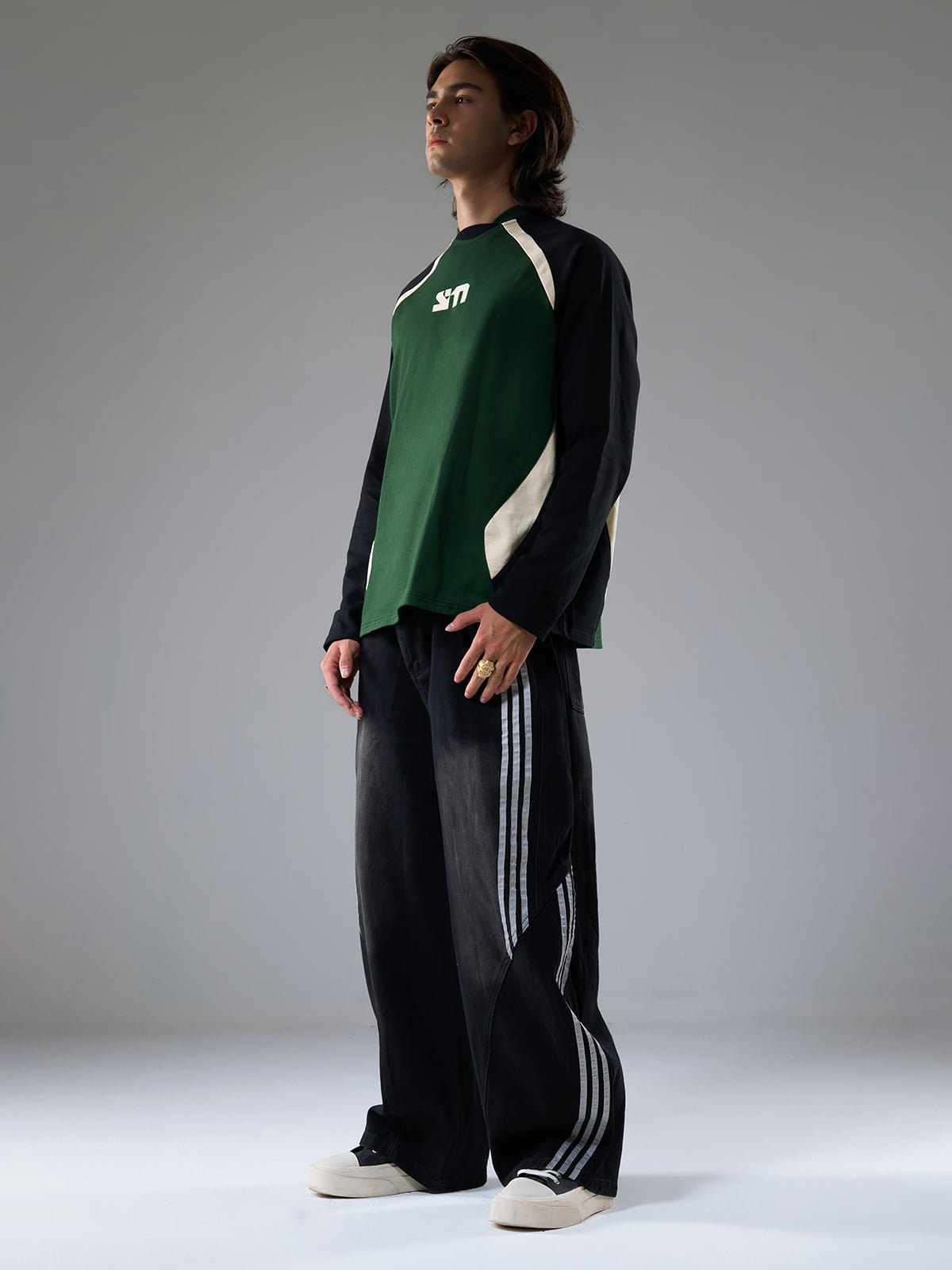 Side-Stripe Barrel Jeans